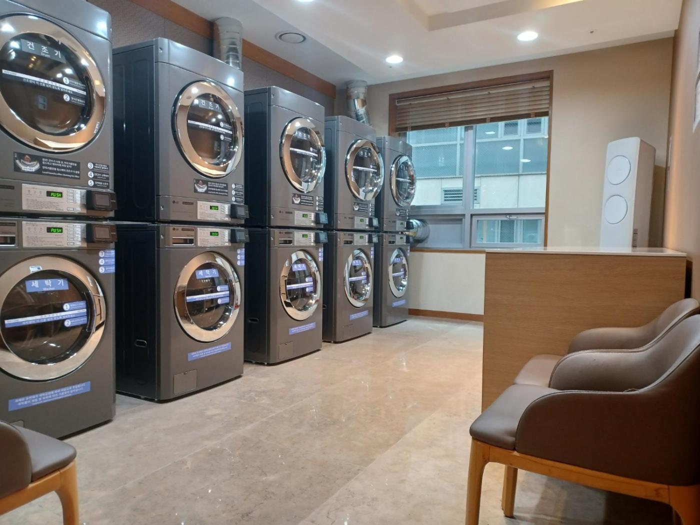 Khách sạn Myeongdong 4*